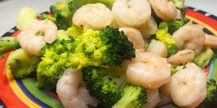 西兰花炒虾仁 Stir-fried Broccoli with Shrimp