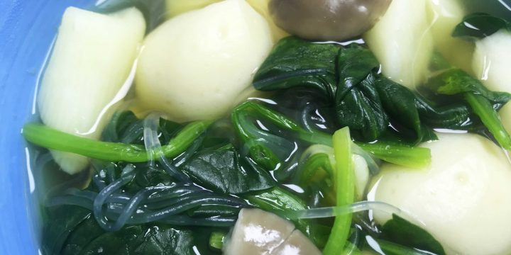 龙利鱼丸菠菜粉丝汤 Flounder fillet Soup with Vegetables